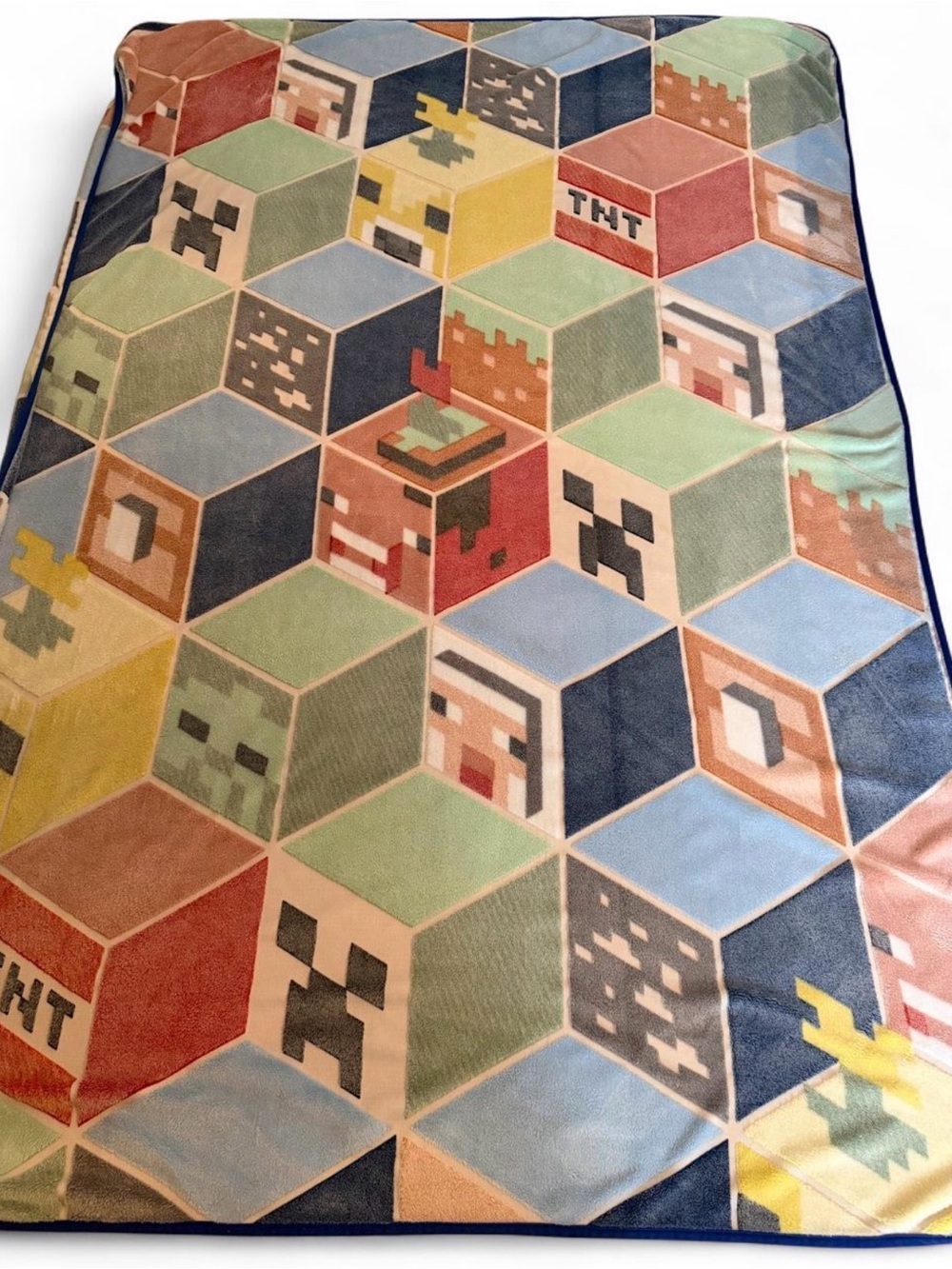 Minecraft-Inspired Kids Plush Throw Blanket - Multicolor Cube Pattern